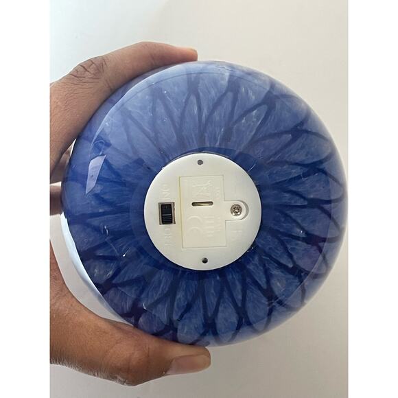 Egg Shaped Night Desk/Table Small Lamp - USED Tested - Picture 4 of 4